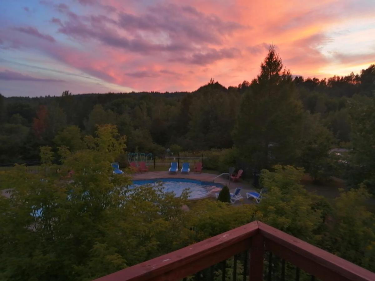 Condos Vacances Orford マゴグ エクステリア 写真